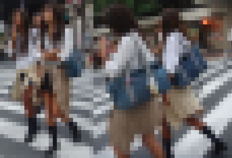 制服女子街撮り24　ガングロギャル