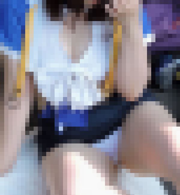 姿勢を変える時にスカートの中が見えちゃってますｗコスプレ2016夏【動画】イベント編 2833と2803セット販売