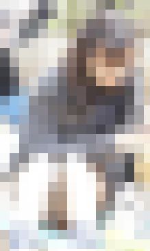 可愛いお姉さんのお座りパンチラ5