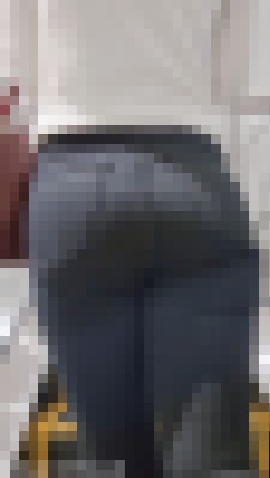 【黒スキニーデニム】デカ尻お姉さんのエスカ