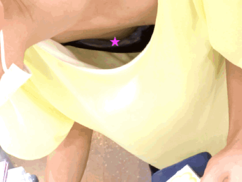 #313　ポニーテール美人OLさんのガラ空きの胸元を至近距離撮影。可愛いちっぱいを見せてください