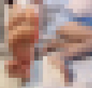 お姉さんのパンスト足とパンチラ