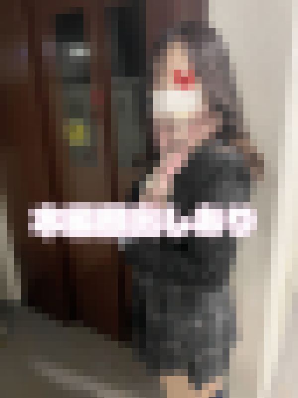 帰宅中の可愛い清楚ギャルに声をかけ、マンションのエレベーター前でパンツみせてもらったw