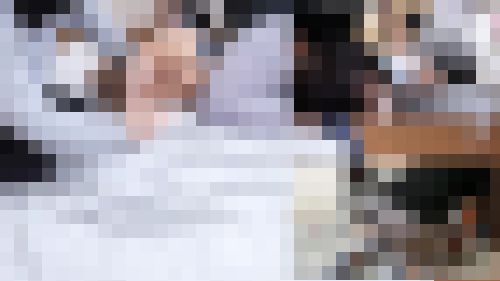 怯えながら目を閉じてオジサン達を待ち受けるも、どうも出来ない悶絶感に屈する女子さん（完全オリジナル）