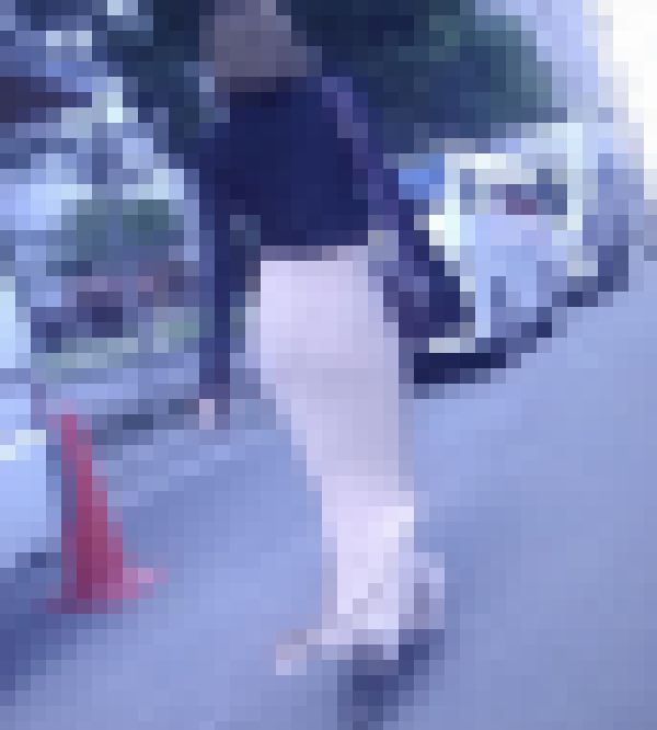 透明感のある清楚系美女が下着ライン丸出しで極薄タイトスカート履いて歩くギャップに興奮する
