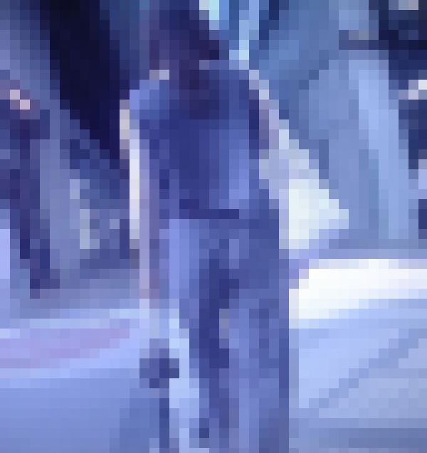 超清楚系のエレガント美女がペラペラ極薄ストレッチパンツ履いて下着ライン丸出しで歩いてる姿に大興奮