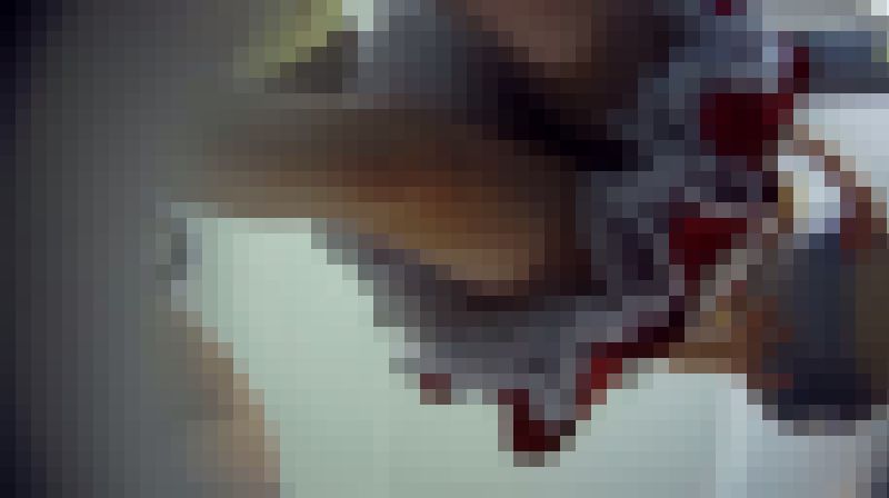 メイドさんのスカートの中その３【しょ●たん似店員さんがいた！】