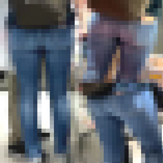 お尻が大きすぎて本格デニムが食い込みまくっている奥様【街中風景035】