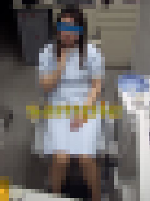 【ブサかわ　歯科衛生士】みい　vol1と2　制服とビキニのギャップにメロメロ！