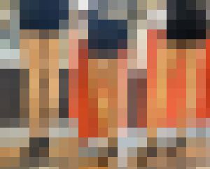 長身で極上美脚のパンストお姉さん