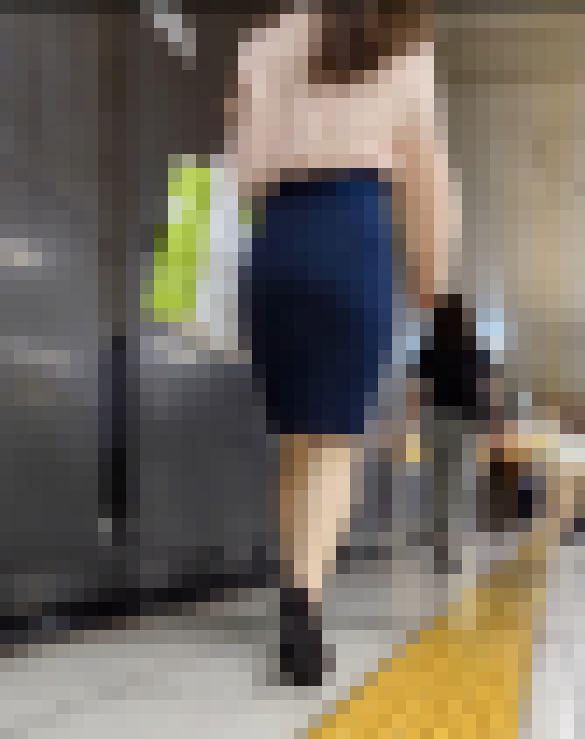 【001】紺色タイトスカートとピンクブラウスのOLさん