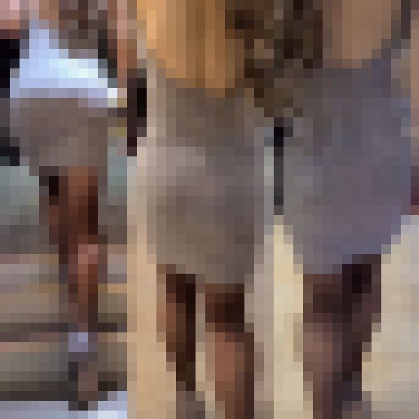 【ボディコン】大胆な背中出しのデカ尻人妻デリヘル嬢