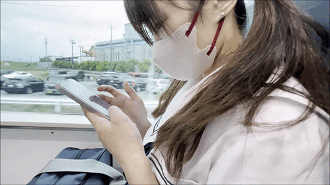 電車おっぱい揉み16 ツインテールの超可愛いこの生おっぱいを触りまくり…エロ過ぎ…必見です！！