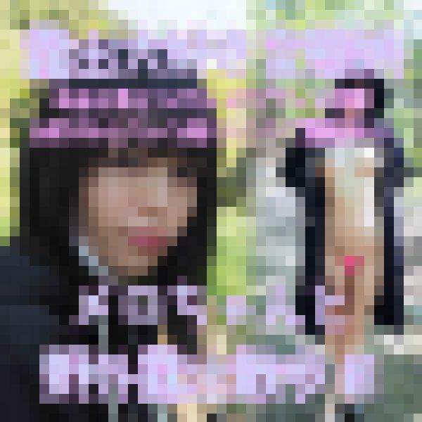 露出大好き変態娘メロちゃんと野外露出散歩01?本当は見せつけたいけどグッと我慢、お尻が見えちゃう超ミニスカで露散歩01写真集