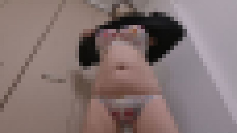 ?オナニー・自撮り?立ちオナニーで興奮する人妻