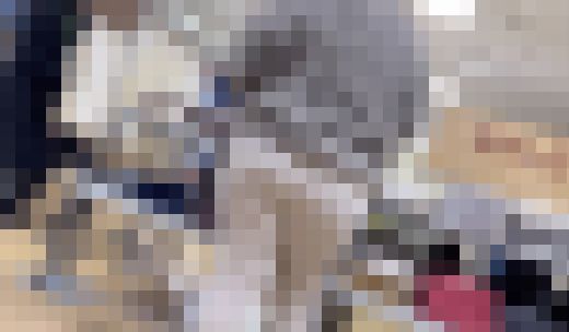 【50代の巨尻】ババアのベージュパンツの汚ねぇ爆尻と屁こき【4K】