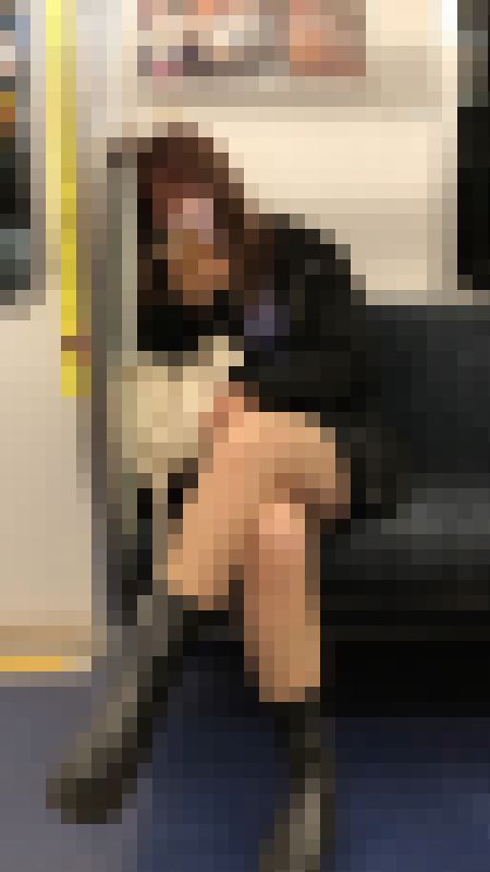 【正面からの眺め11】ムチムチ女子大生の生足を正面から！