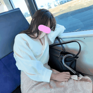 【電車痴かん】恐怖で怯える大人しそうな美人O