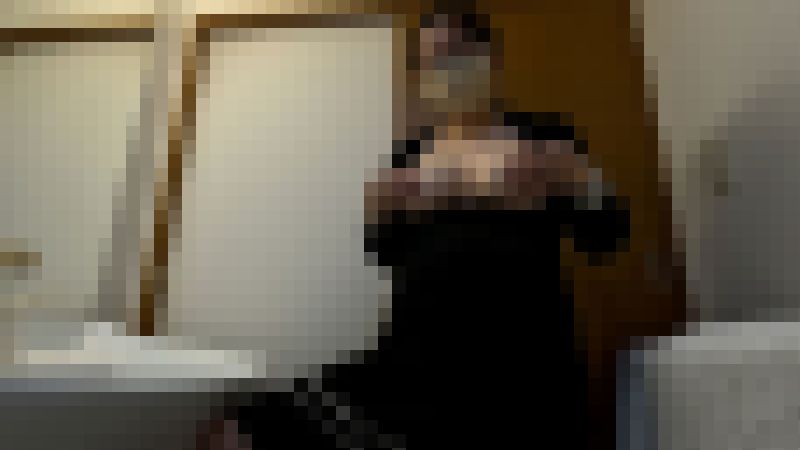 ?オナニー・自撮り?洗面所で秘密のオナニーする人妻