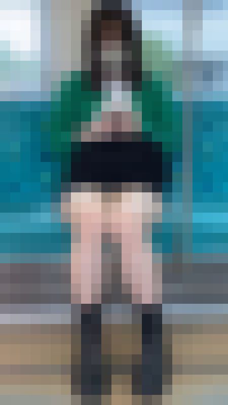 （電車対面）【ヨシノリvol11】長身スタイル抜群女性のスカートの中