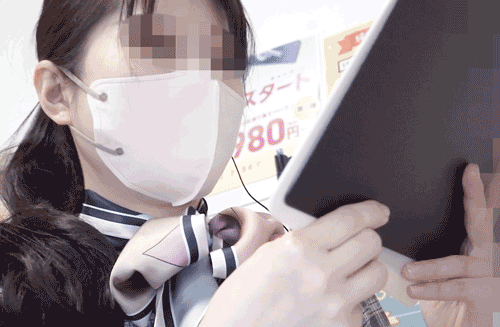 10大人清楚な美人店員さん?むちむちおちりに食い込んだピンクショーツ＆美乳激写しました?