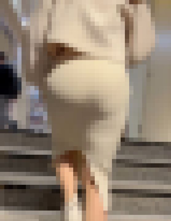 【再販】《４K・高画質》 No.818「凄く可愛いお嬢様系GALのPラインからハミ出す尻肉」