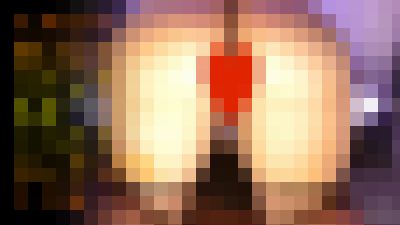 【尻フェチ】デカ尻個人撮影vol.009 熟女デカ尻ちゃん！マイクロパンティからはみ出すま○毛を粘着撮り！
