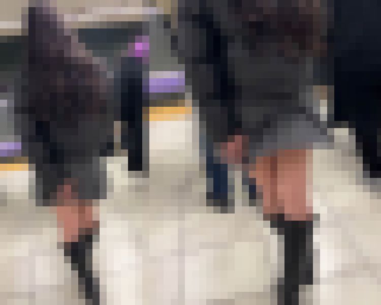 【再販】スタイル抜群JDさん、必死にミニスカを押さえる