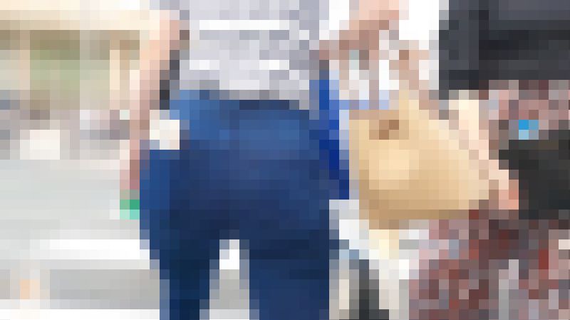 【4K高画質】 パンパンに膨れたレギパン女子大生