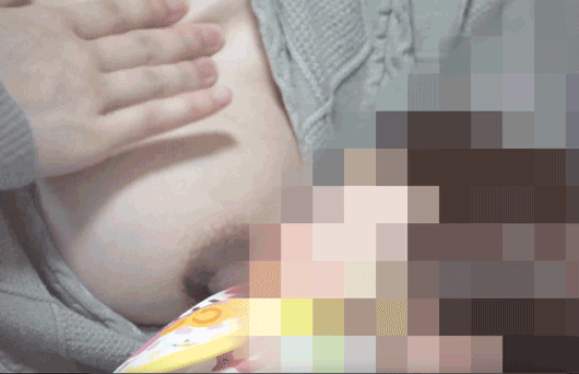 【貴重映像！】【大きな瞳の美人優ママ?男子禁制の授乳シーン激写しました】