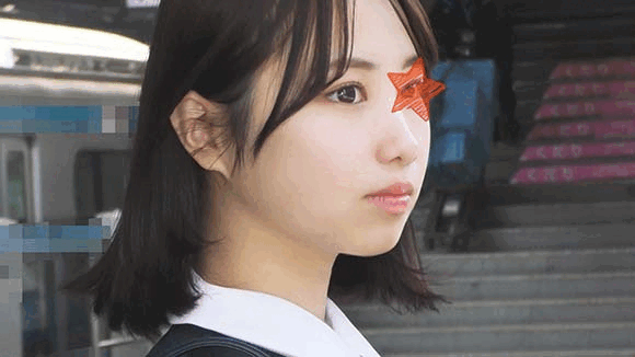 【再販】【電車チカン】★こんな幼げな天然美少女が車内で大量に潮を吹く衝撃映像★極太イボバイブをねじ込まれチカンの性玩具に ※訳アリ再販