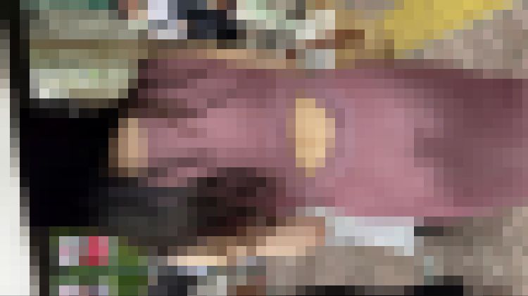 エロいのニットワンピからTバックのパンティーライン・・・