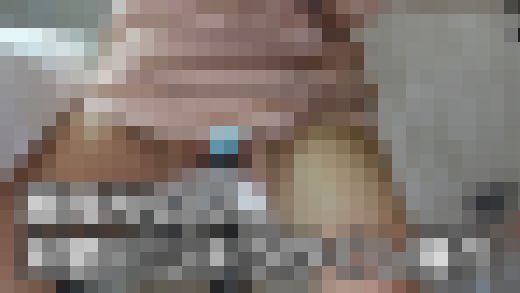 【VIO脱毛サロンかくし撮り】サテンパンツを逆さ撮りされるセラピスト