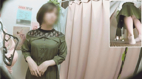 お澄ましじぇ〜娘の　未発達胸板に悪戦苦闘　僕のお店の試着室545