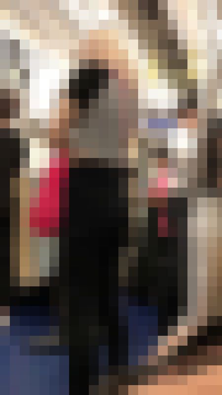 【後ろからの眺め20】スタイル抜群の金髪ギャルの美尻を背後から！