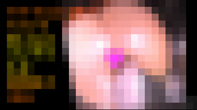 【盗撮風ローアングル】椅子の下からの様子 vol.20 素人モデルMiRAiちゃん！透明椅子の真下から食い込んだ尻を観察