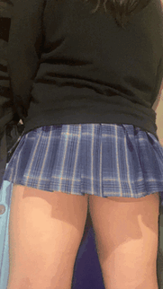 痴かん★パンチラ★絶好のカモ！遅刻出来ないライブに向かう都内JKの生足☆生尻★食込みT全て頂きました！！