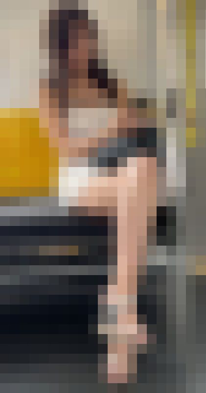 【再販】エロフェロモン発動！脚を組む超絶S級美女お姉さんの生脚に刮目せよ