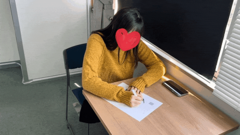 【パンチラ盗撮】[マスク着用]アンケートモニター中にこっそりパンツを激写★2　色白さき [2月末まで値下げ]