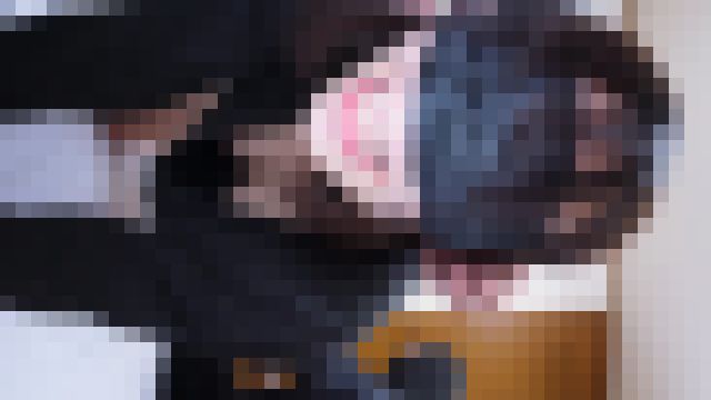 じゃじゃ馬の美尻女子さん大発狂ｗｗ　ガクブル震え、おっぱい出してもなんのその！嫌がる声にオジサン達大興奮ｗｗ